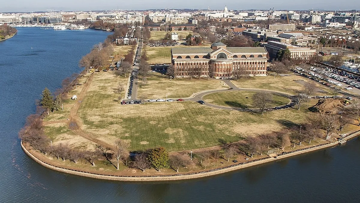 Drones não identificados sobrevoam base militar dos EUA