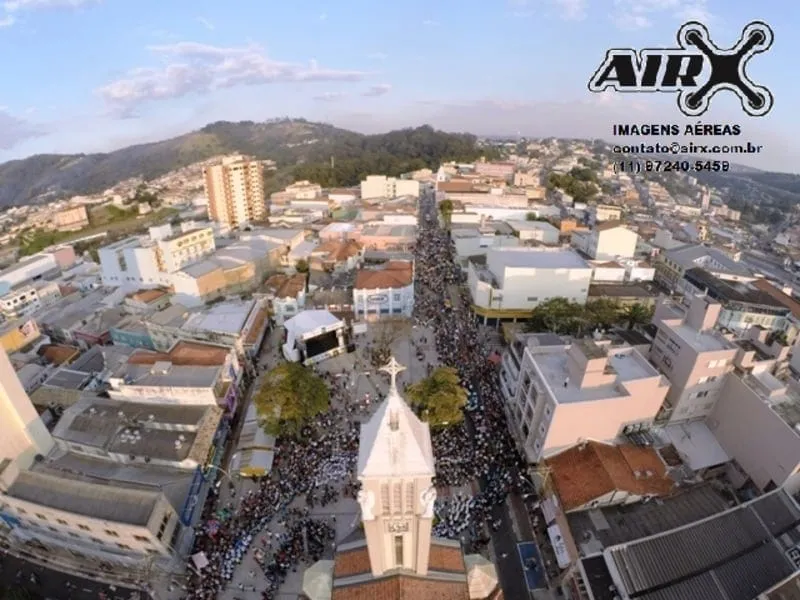 Fiéis presentes na Festa de Agosto